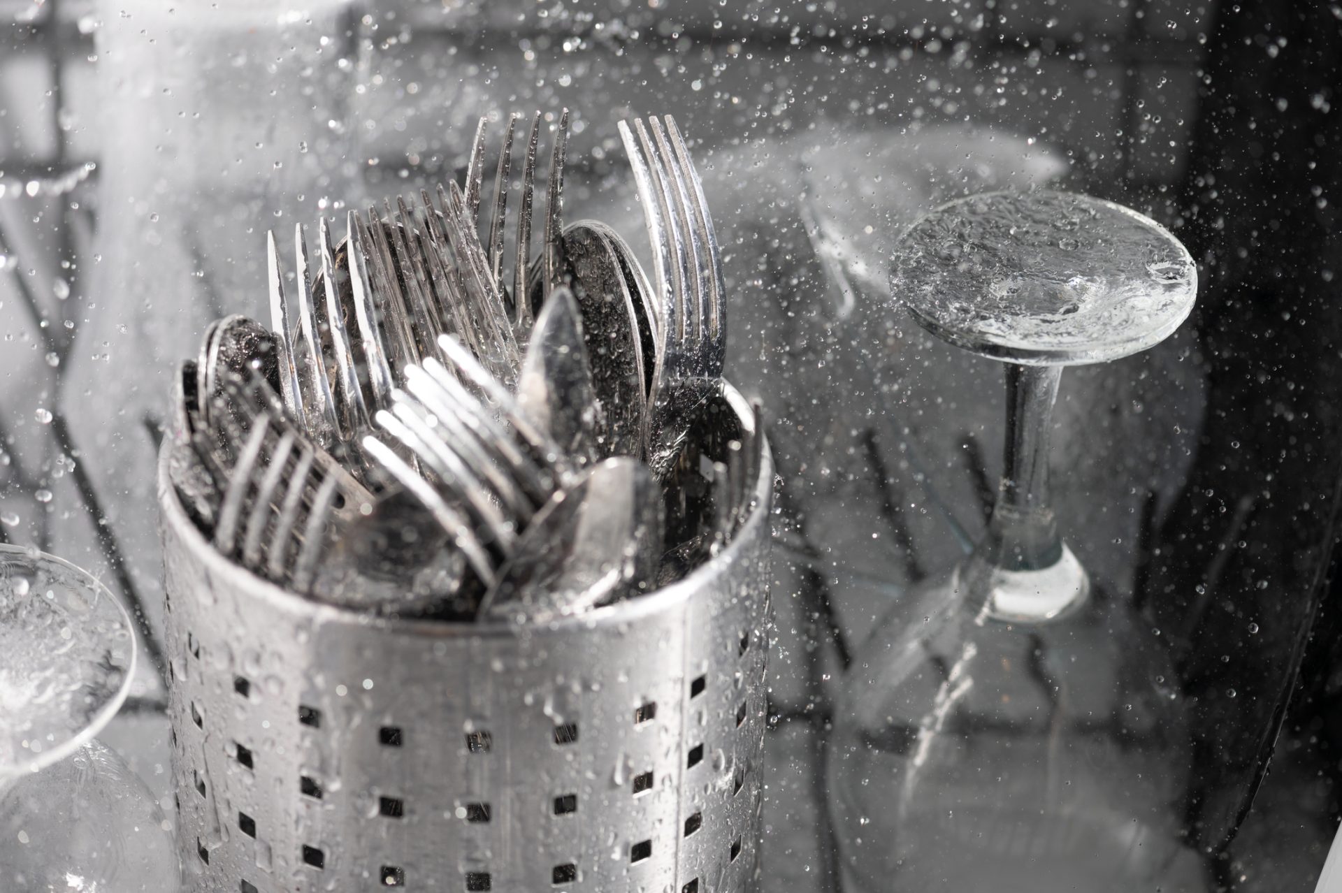 Why Running the Dishwasher Isn’t Enough to Keep It Clean Ahhsome! for the love of water